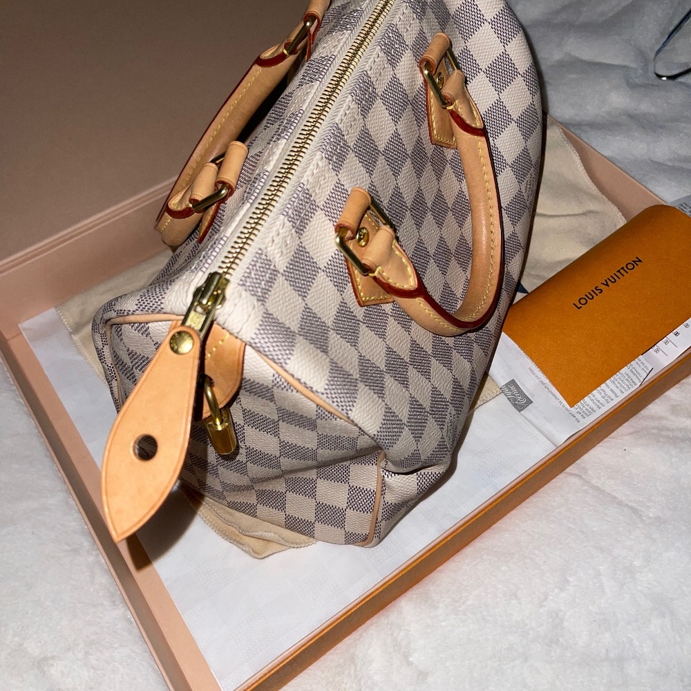 White damier speedy 25